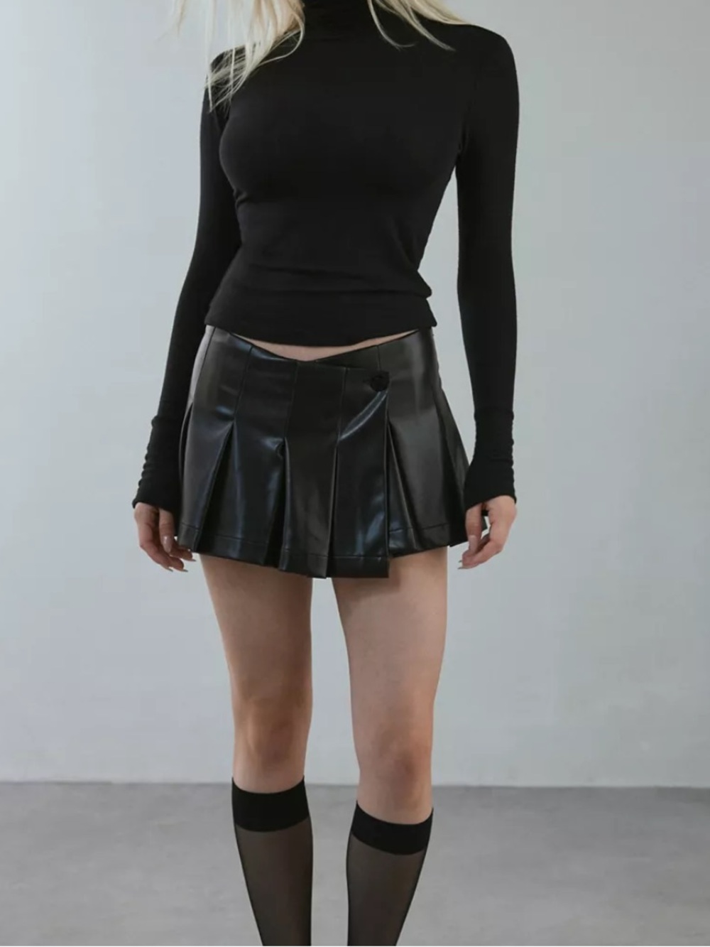 Urban Outfitters BDG Goth Punk Whimsigoth Black Pleated Faux Leather Mini Skirt